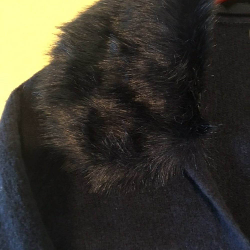 Banana Republic Dark Blue/Navy Imitation Fur-Trimmed Cardigan, Small - Picture 4 of 4